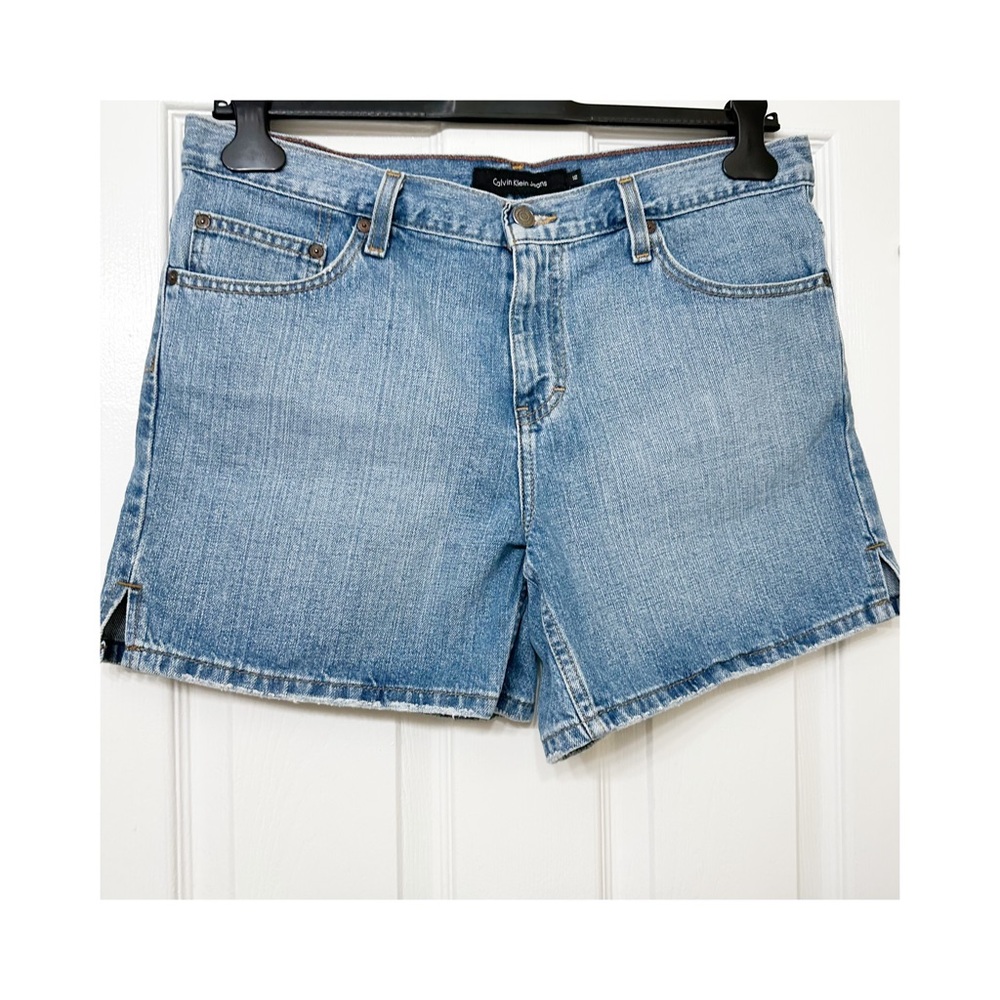 Calvin Klein Short Jeans faded summer coastal western blue denim jean  Size 12